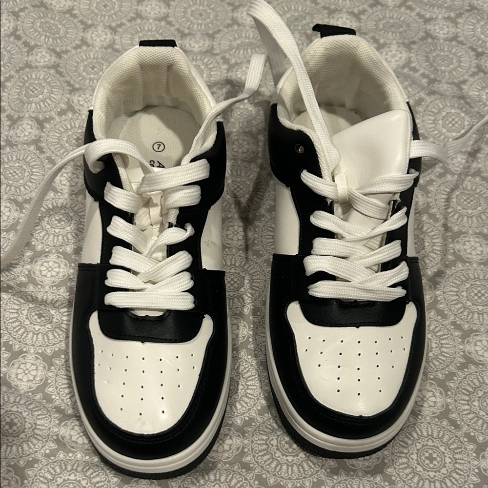 Monochrome Men's Sneakers